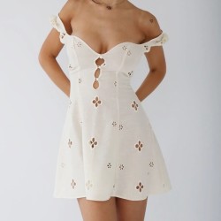 Robe blanche sexy fleurie