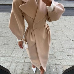 Long fitted wool coat