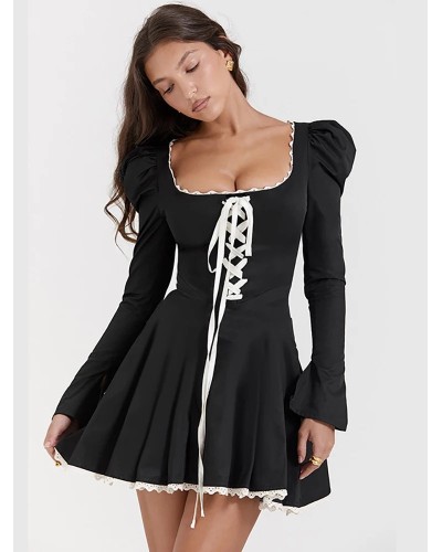 Robe noire corset