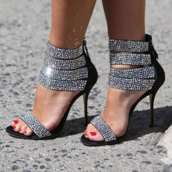 Fashione Shanone - Rhinestone heeled sandals