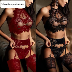 Fashione Shanone - Lace bra, thong and suspender set