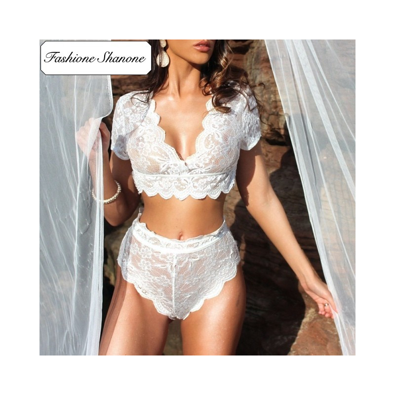 Fashione Shanone - Lace top and panty set