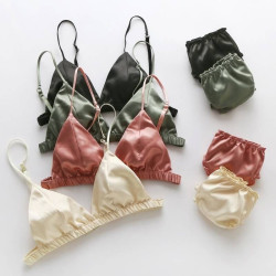 Fashione Shanone | Satin panties and bra