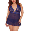 Lace nightie for curvy woman