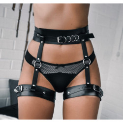 Fashione Shanone | Leather garter belt
