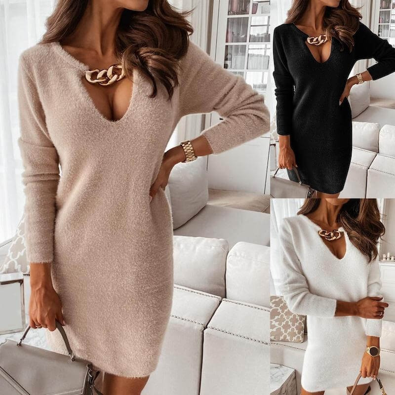 Sweater dress with golden collar