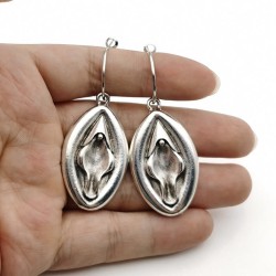 Vagine earrings