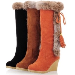 Wedge boots with fur