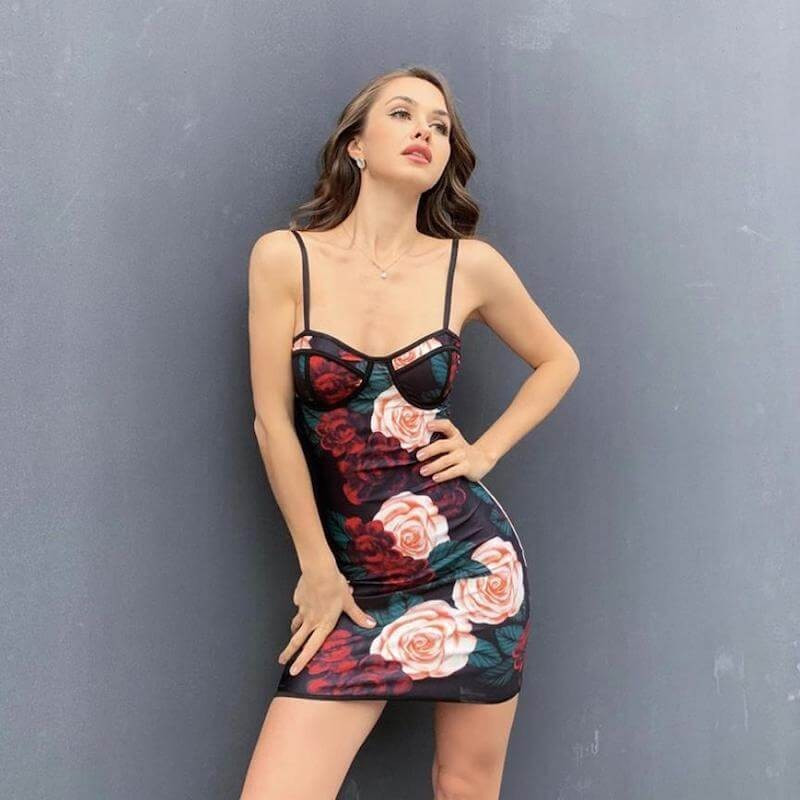 Floral short dress with roses