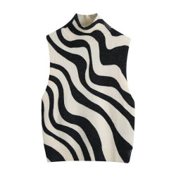 Zebra high collar sleeveless sweater