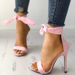 Sandales à talons roses